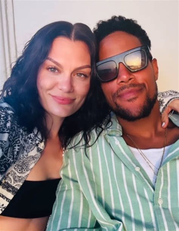 Flyana Boss – Musical Duo (Singer, Songwriter) | How Did They Meet? Wiki, Age, Height, Net Worth, Relationship, Ethnicity, Career