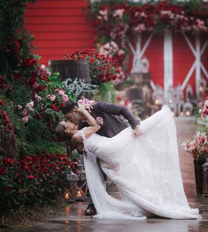 Husband Dave Lamar and Singer Morissette Amon Age Gap, Wedding Photos and More