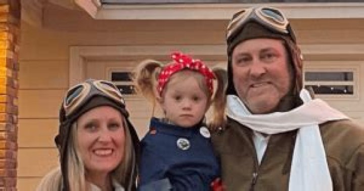 Is Rich Aurilia Married? His Bio, Age, Wife, Kids, Height and Net worth