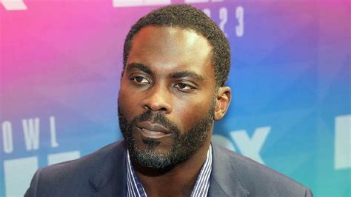 Michael Vick Salary At Fox Sports – Where Is He Now?