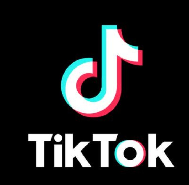 Who Is Theyenvyjaniel On Tiktok? What We Know About The Internet Influencer